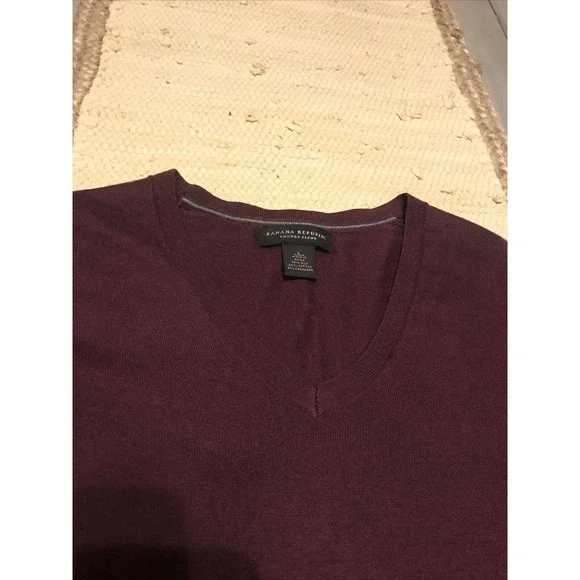 Banana Republic Luxury Burgundy Vneck Silk Cashmere Blend Pullover Sweater Sz L - Picture 4 of 8